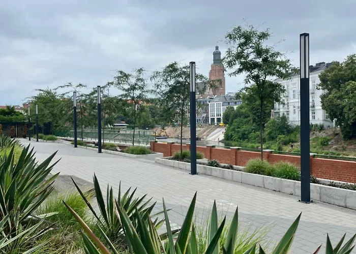 Z Tarasem I Widokiem Na Rzeke Wroapart-pl - With Terrace And River View Wroapart Lägenhet