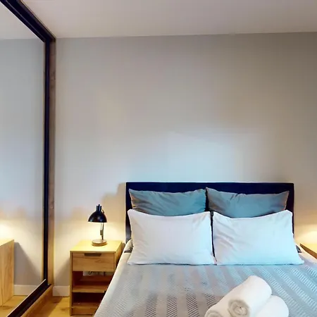 Z Tarasem I Widokiem Na Rzeke Wroapart-pl - With Terrace And River View Wroapart ヴロツワフ